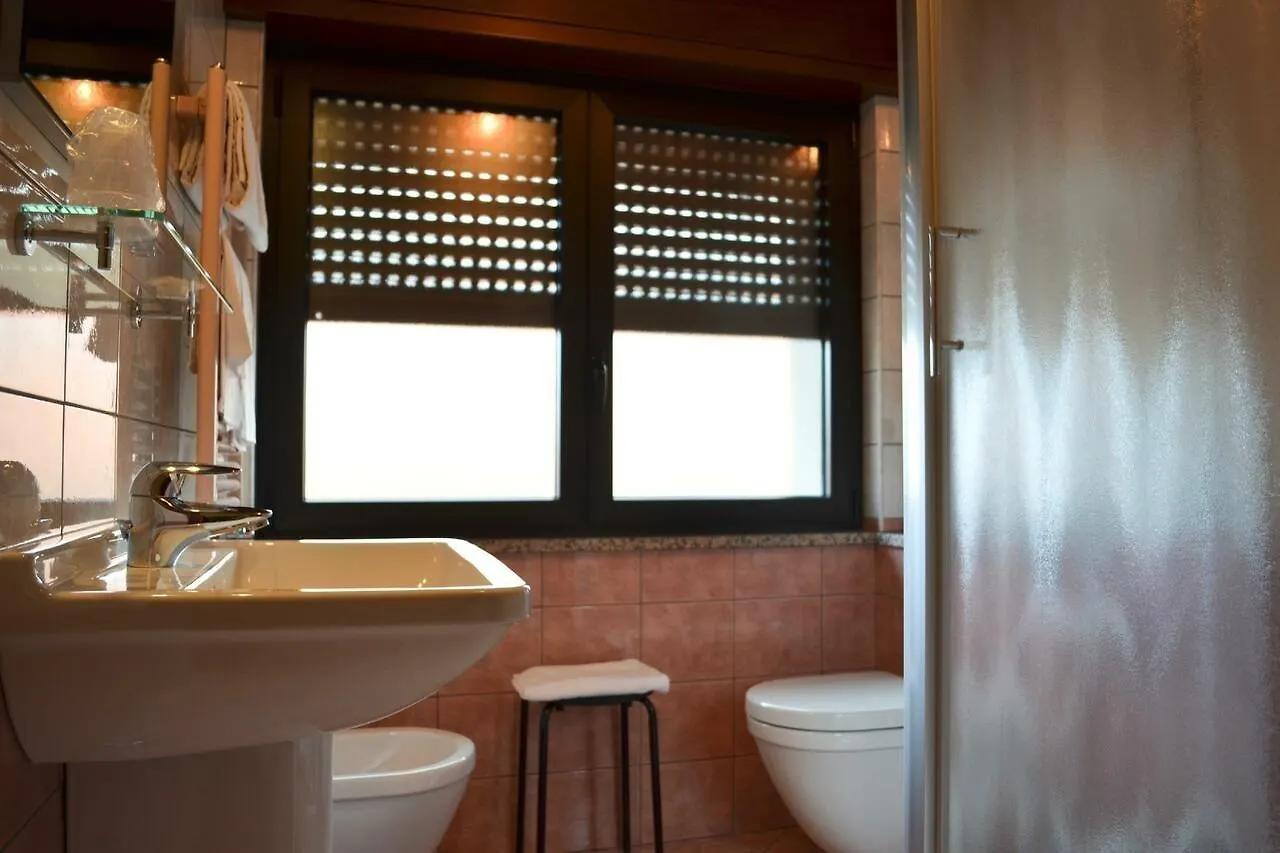 Hotel Venini Милан 3*,  Италия