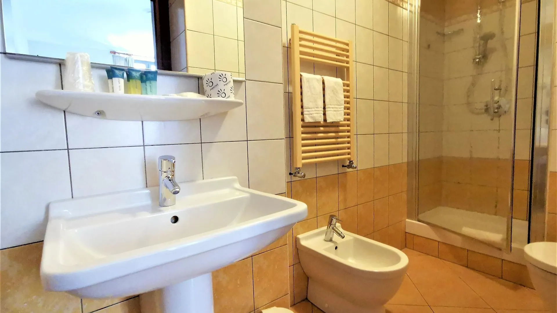Hotel Venini Mediolan 3*,  Włochy