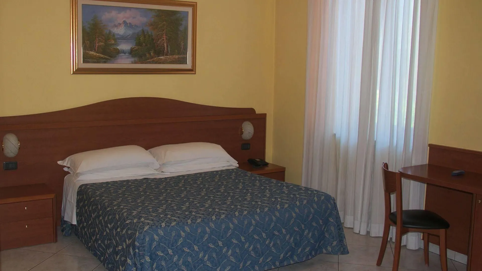 Hotel Venini Mediolan 3*,